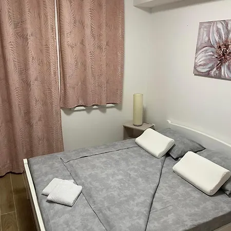 Nastic Apartmani Kragujevac Exterior foto