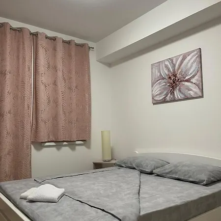 Nastic Apartmani Kragujevac Exterior foto