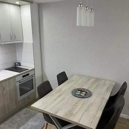 Nastic Apartmani Kragujevac Exterior foto