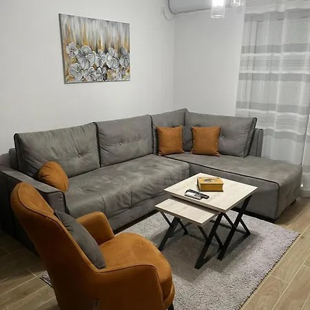 Nastic Apartmani Kragujevac Exterior foto